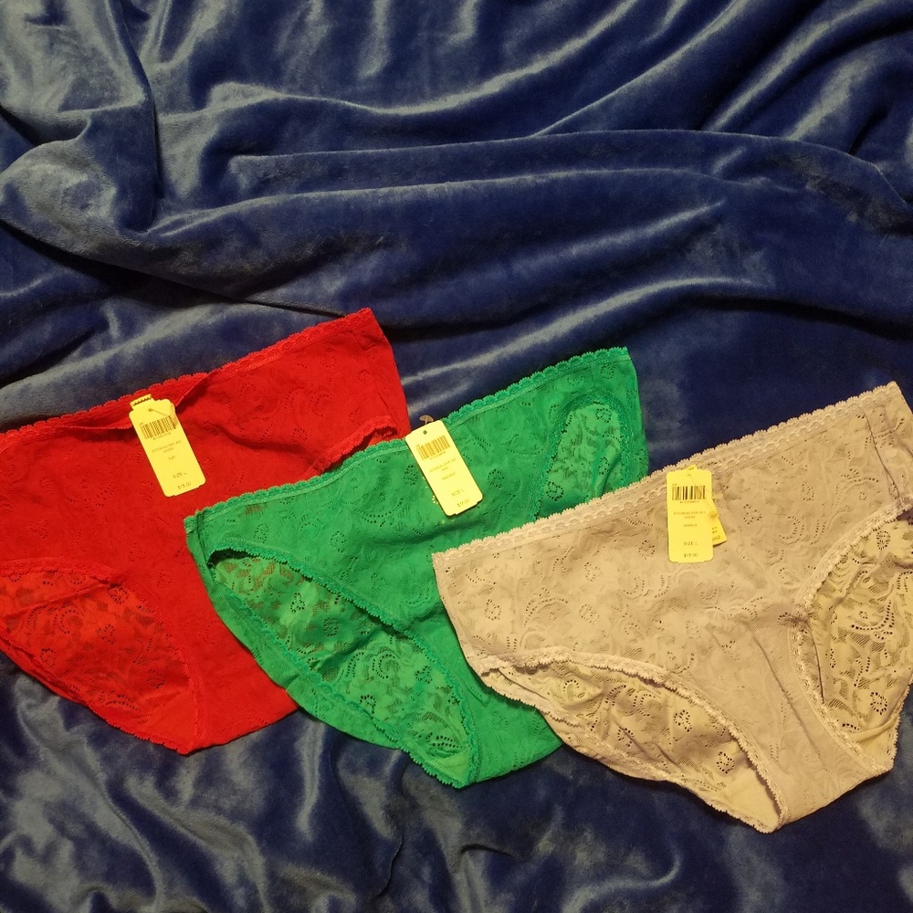 SOMA Enticing Allover Lace panties